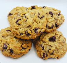 Load image into Gallery viewer, Oatmeal Chocolate Chip Cookies 1 Dozen
