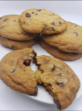 Load image into Gallery viewer, Chocolate Chip Cookies 1 Dozen
